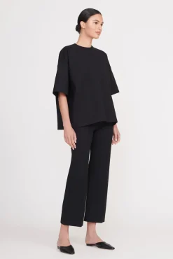 CAPSULE TOP BLACK