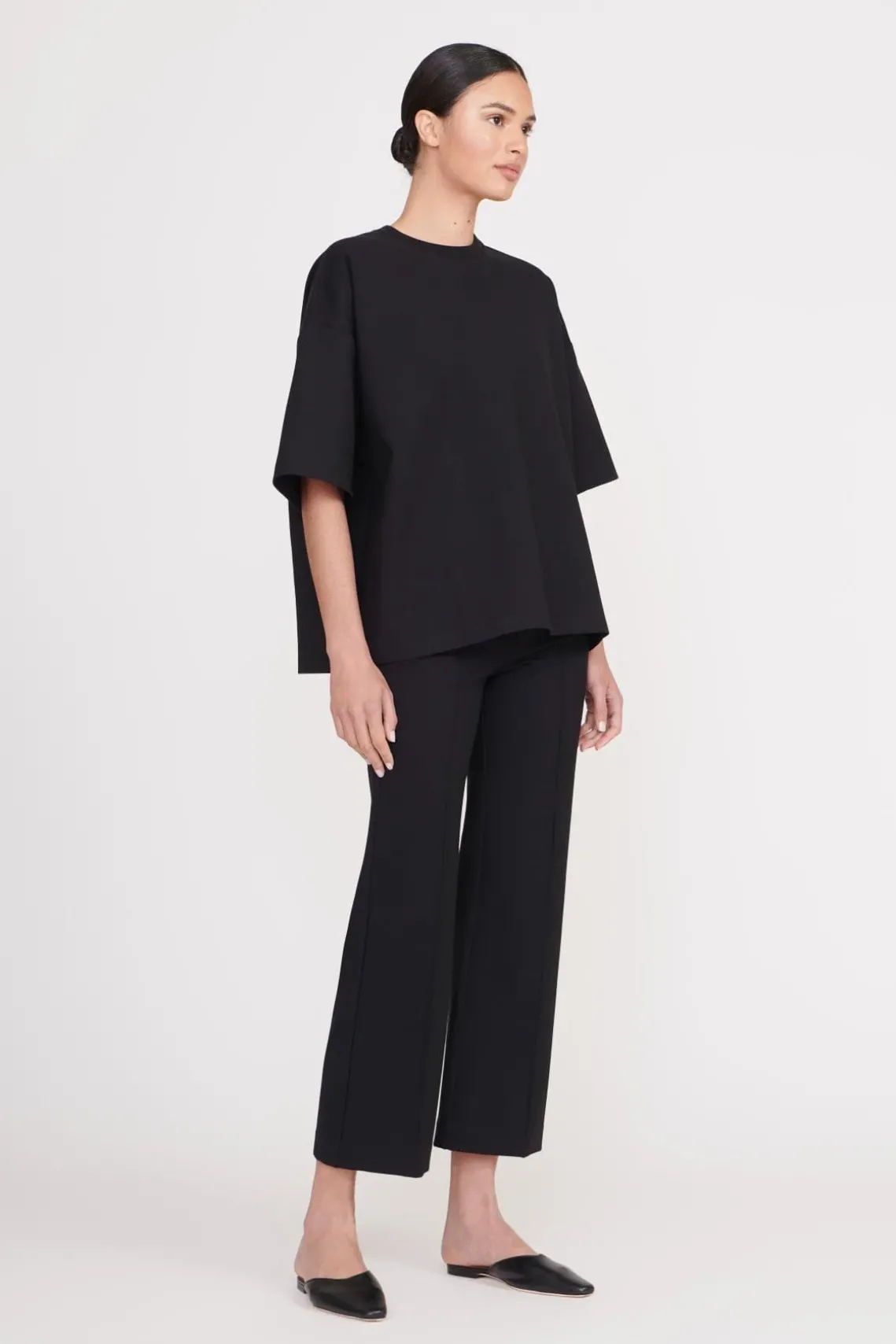 CAPSULE TOP BLACK