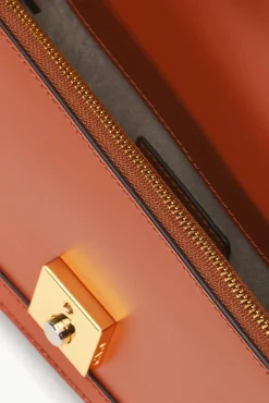 GWEN CLUTCH TAN